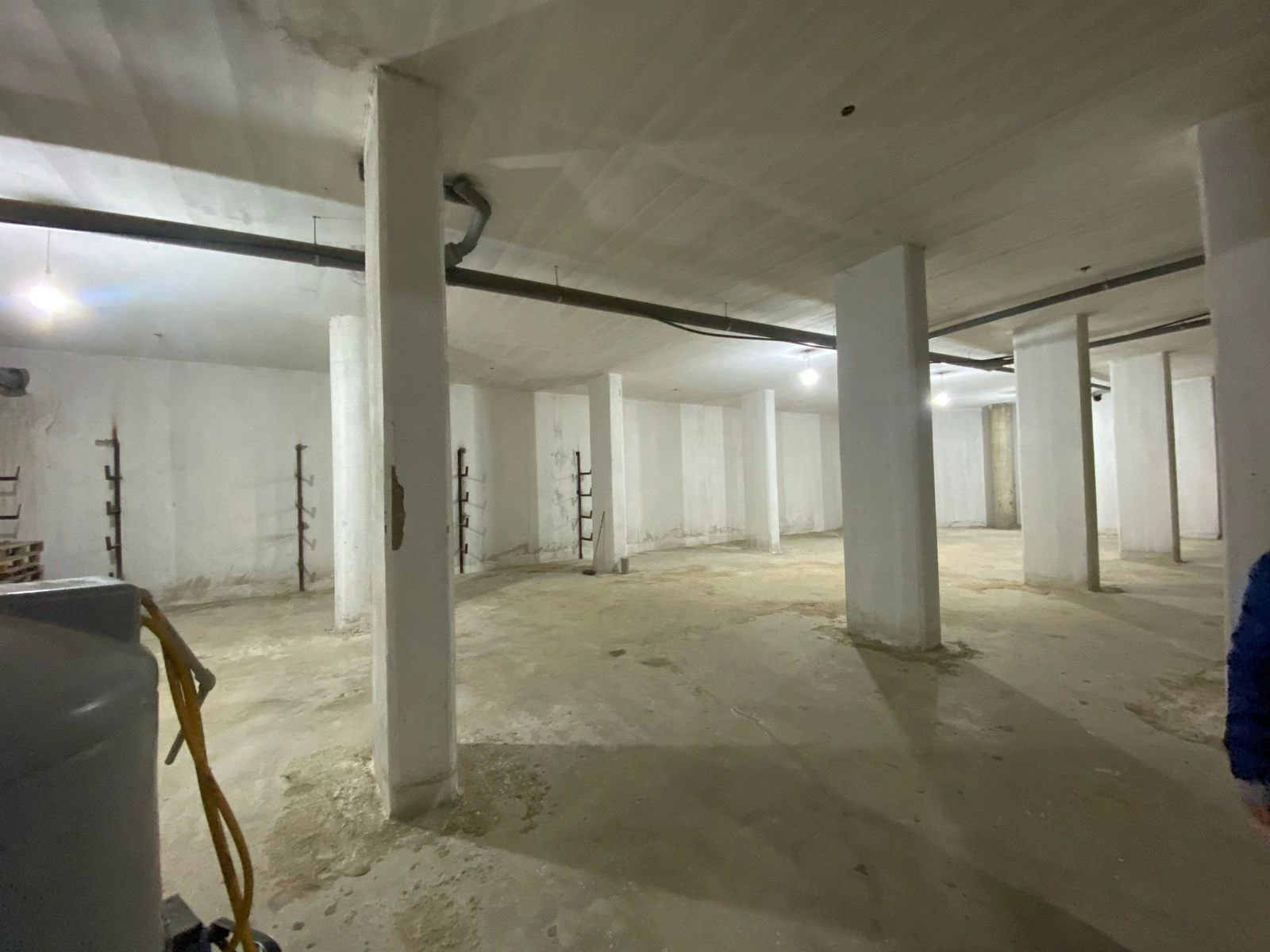 Haouch el omara warehouse 310 sqm for rent stargate area ref