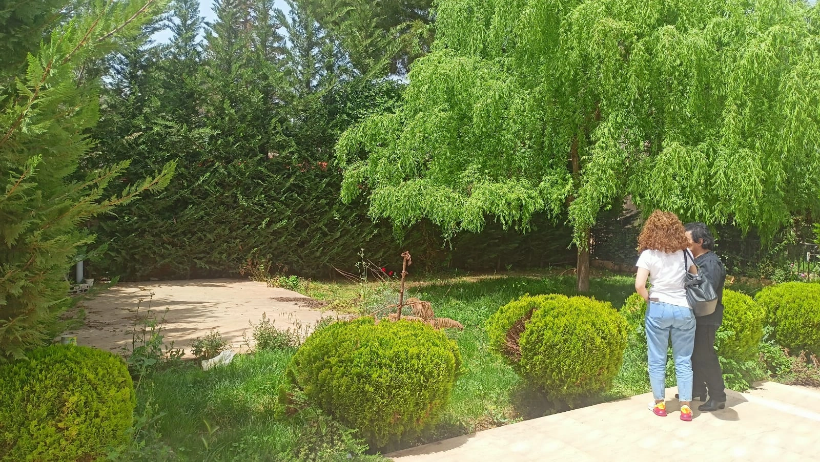 Anjar house 90 sqm + 200 sqm garden with 417 sqm land for sale