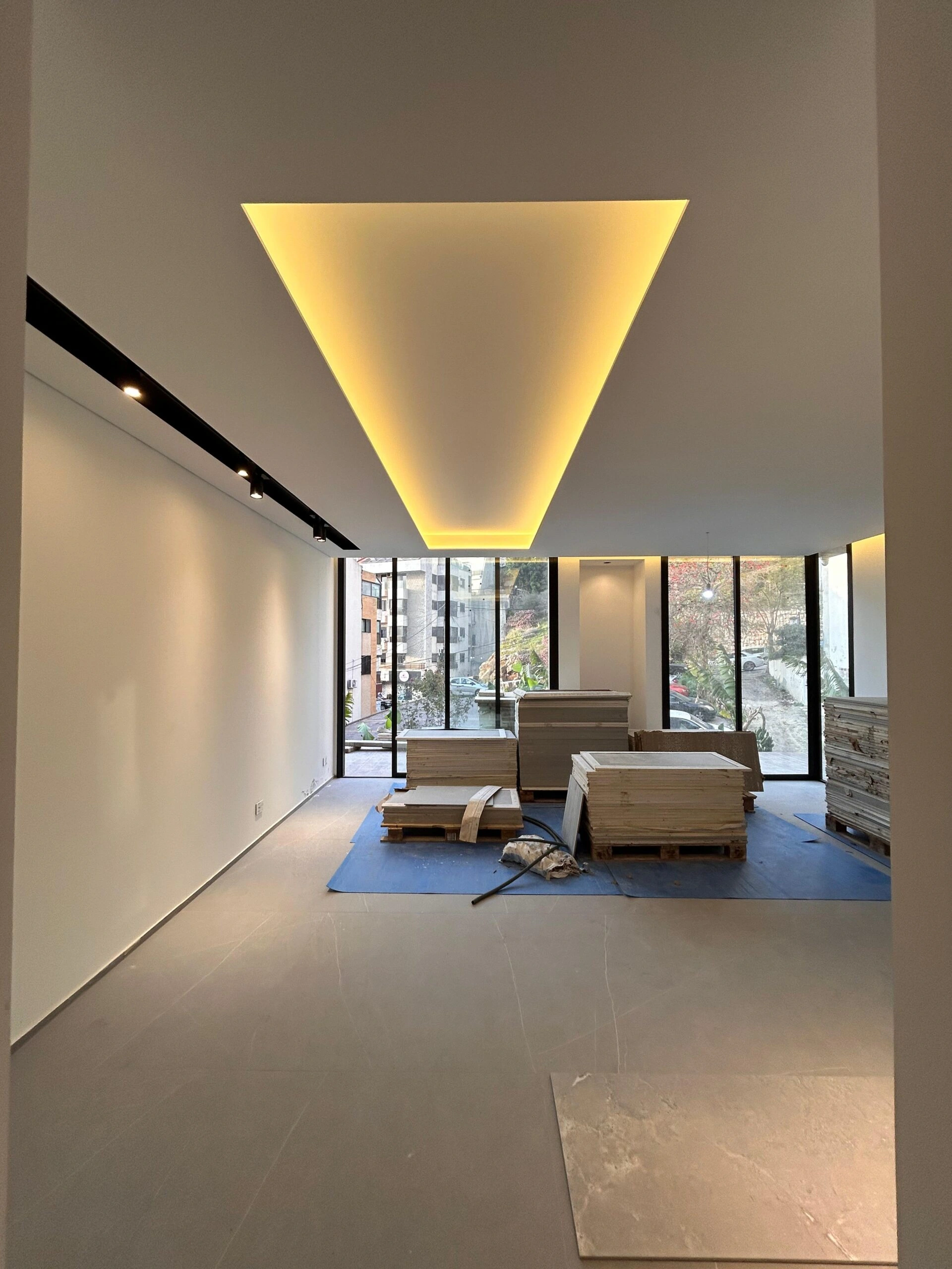 Antelias high-end new apartment 165m + 95m garden prime location