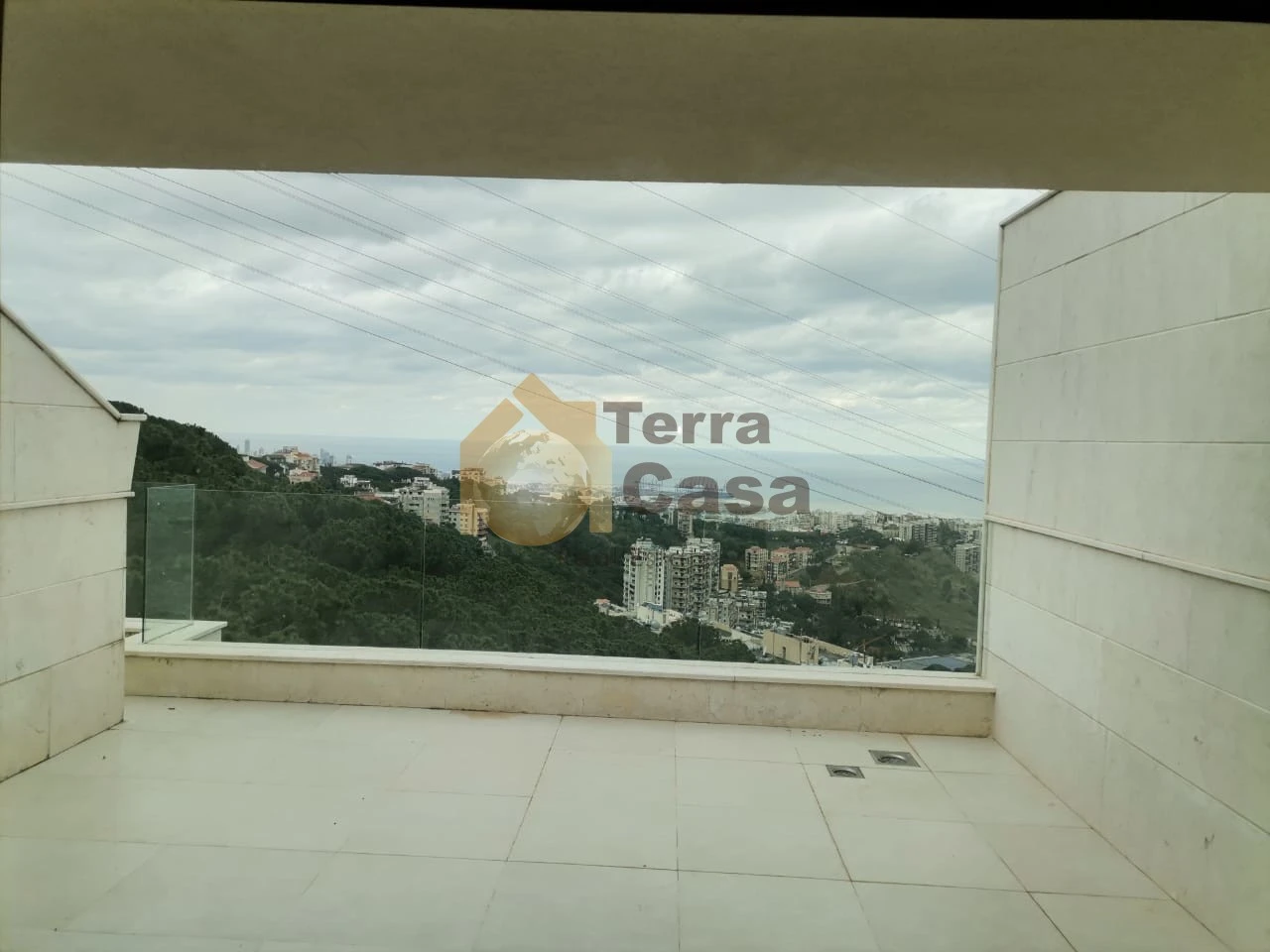 Ain saadeh duplex 370 sqm open view prime location ref