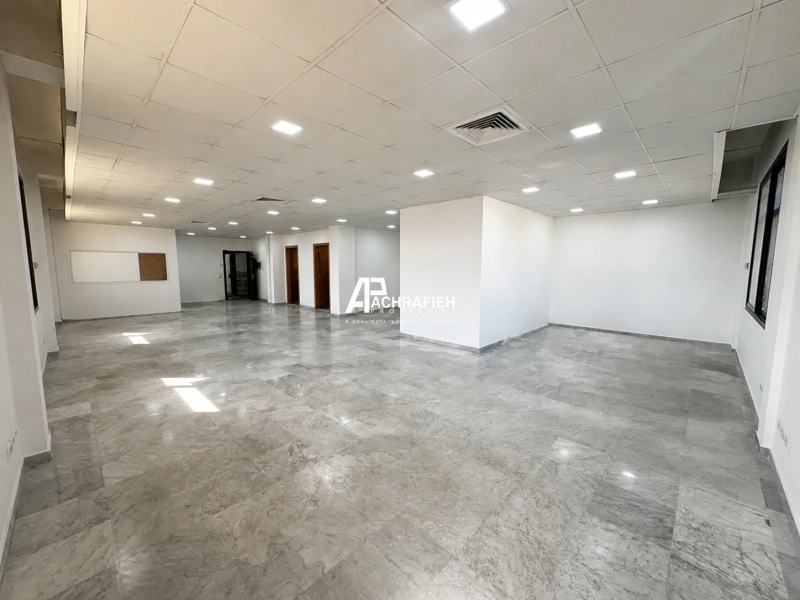 Office For Rent in Downtown - مكتب للأجار في وسط بيروت
