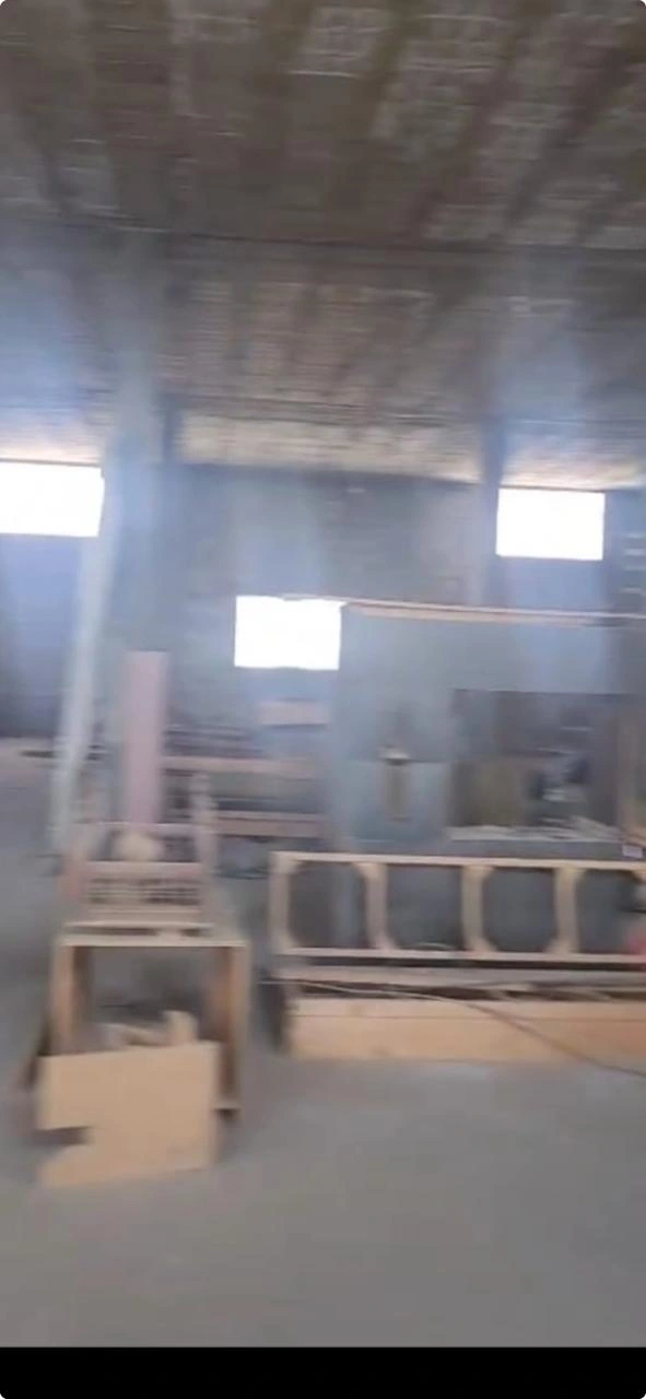 Madinet el sinayia shop eight facades for rent ref