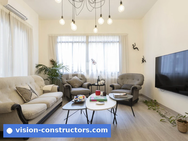 Apartment Spacious & Bright | 3 Balc. | Great Area | 24/7 for sale in Achrafieh