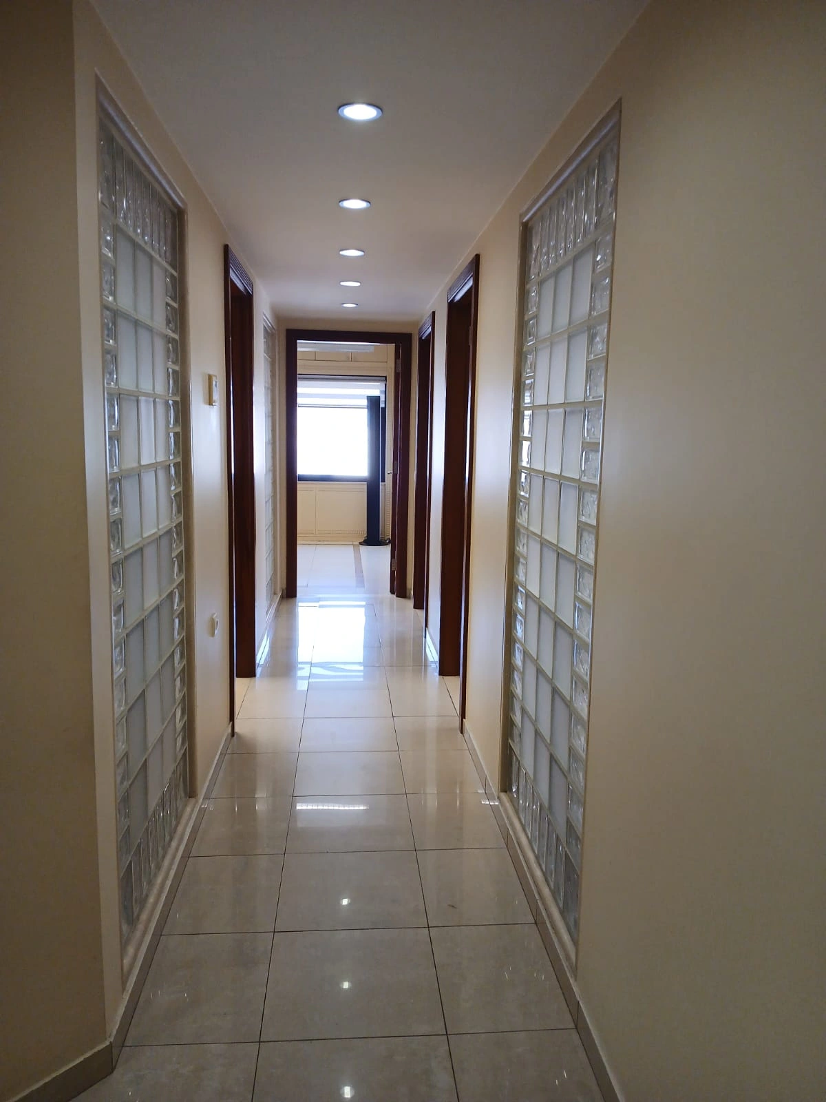 Office for sale in dora – el maten