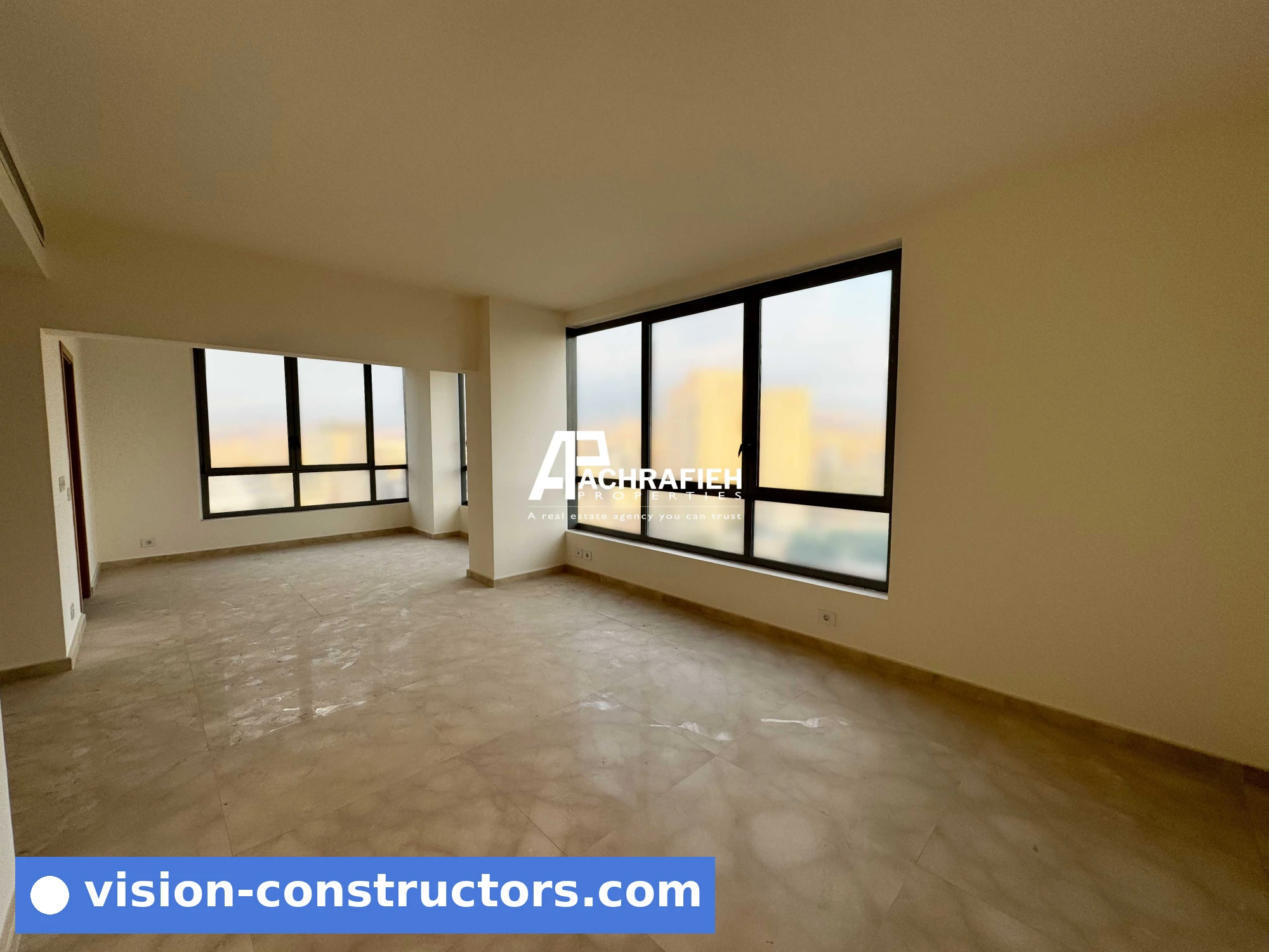 Apartment 174 Sqm | Shared Pool&Gym | for Sale in Achrafieh