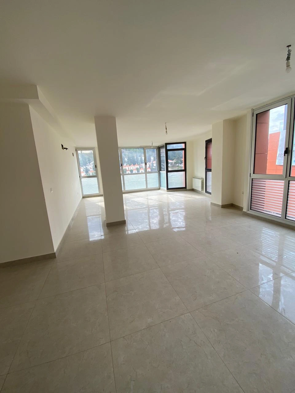 Office 80 sqm for rent in zahle boulevard ref