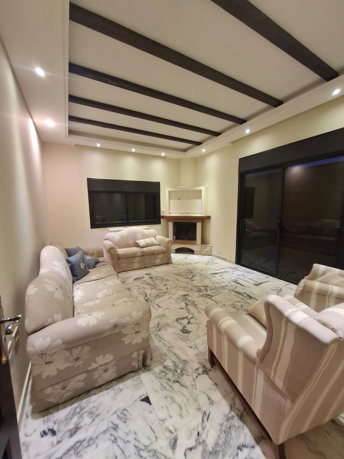 Sehayleh partly furnished villa 280 sqm + 300 sqm garden