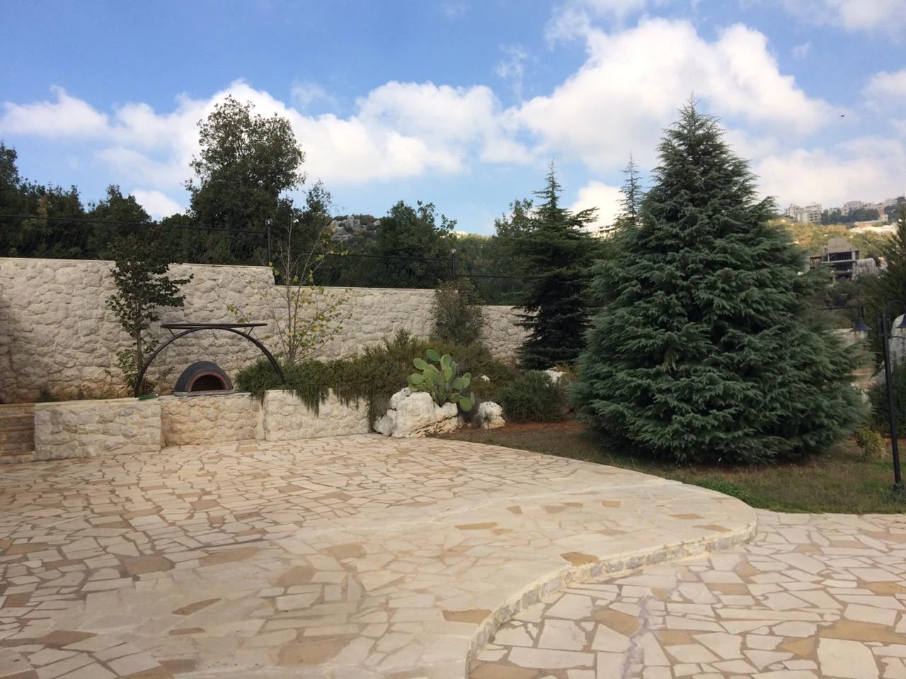 Villa for sale in ajaltoun